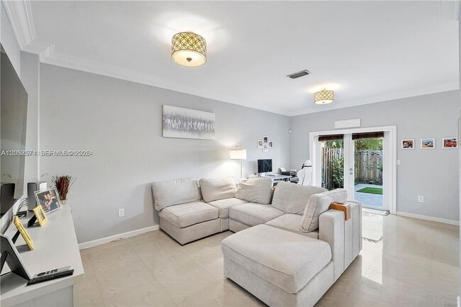 Photo - 4960 SW 136th Ave
