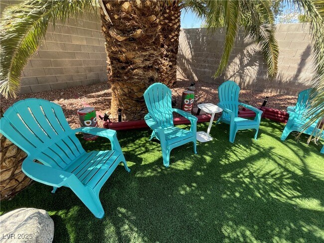 Photo - 1332 Royal Creek