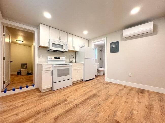 Photo - Beautiful new studio in Roseville!