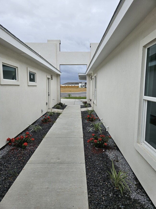 Photo - 4012 Ventura Ave Apartments