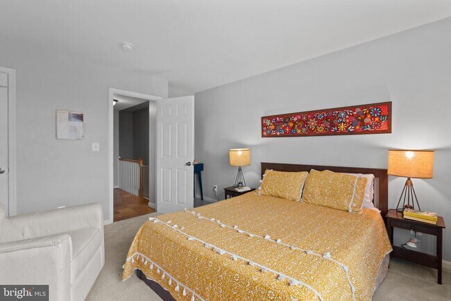 Photo - 1469A N Van Dorn St