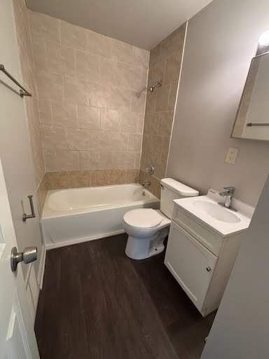 Photo - 758 Durbin St