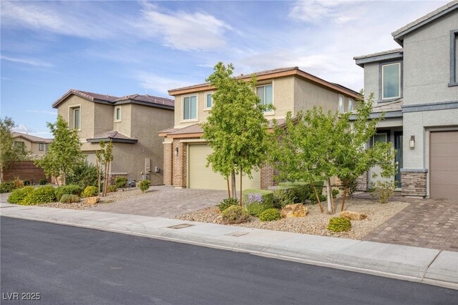 Photo - 976 Bluebell Brook St