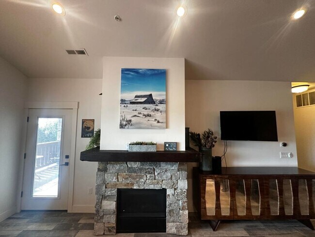 Photo - 6207 Davos Ln