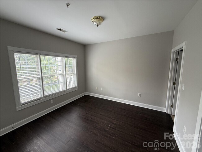 Photo - 9020 Meadow Vista Rd