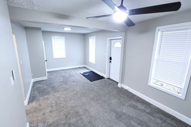 Photo - 1453 Woodbirch Ave