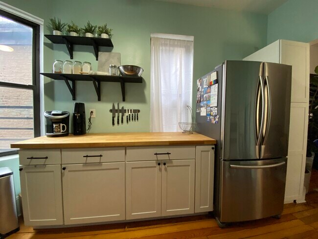 Photo - 253 8th St Unit 4R