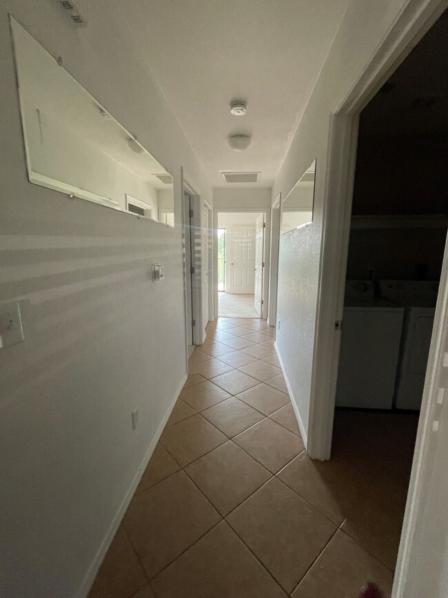 Photo - 1001 E Goodwin St