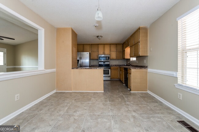 Photo - 205 Briarpatch Ct