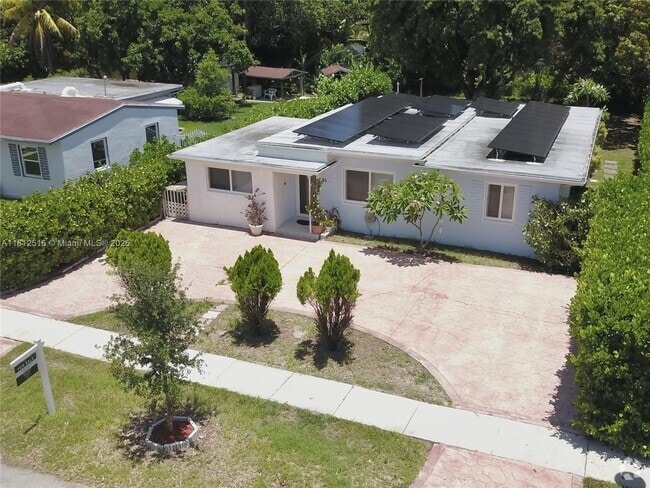 Building Photo - 85 NW 126th St Rental
