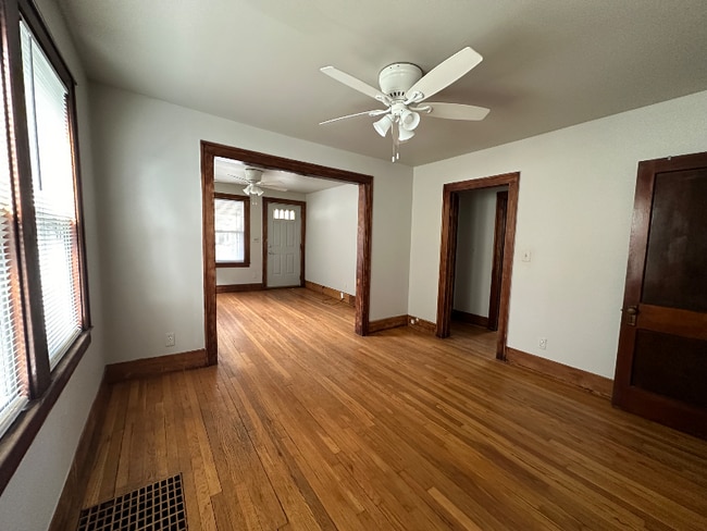 Photo - 234 College St Unit Lower