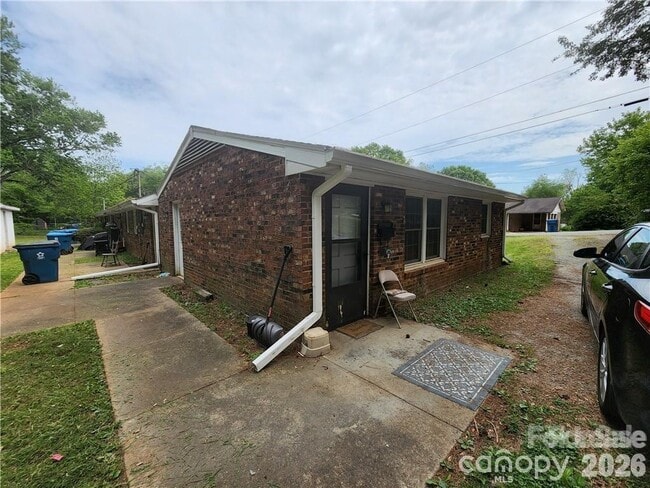 Photo - 151 Crescent Dr