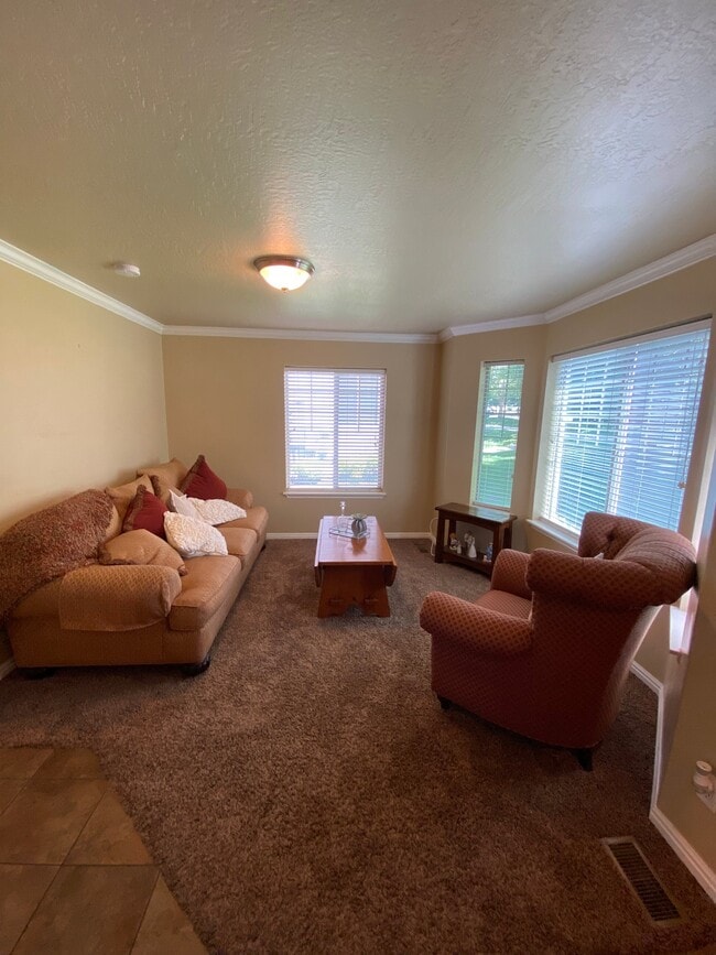 Photo - 1041 Independence Ave