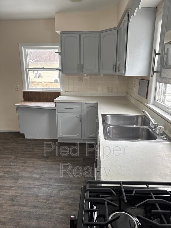 Photo - 742 W Homer St