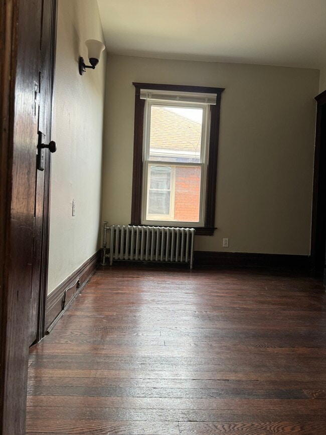 Building Photo - 4848 Commonwealth St Unit 4 Rental