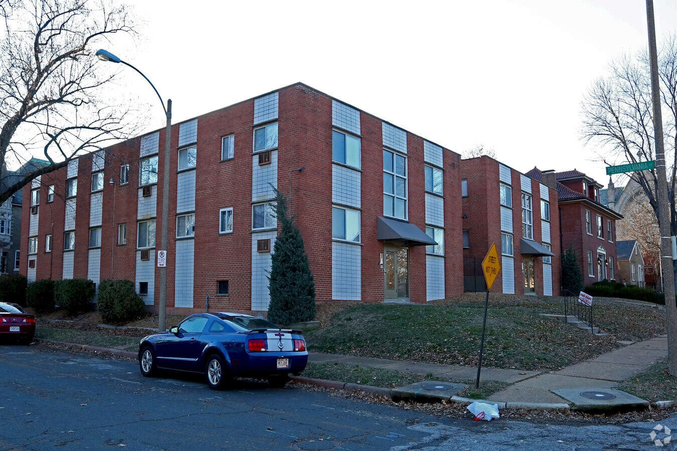 Photo - University Place Apartments