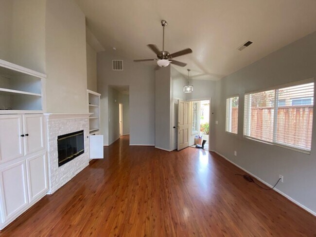 Photo - LAS PALMAS II 3 BED/ 2 BATH HOUSE FOR RENT