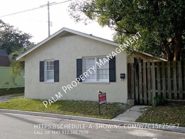 Building Photo - 627 E 54th St