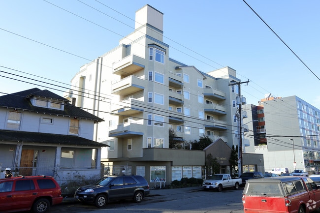 Landmark Apartments