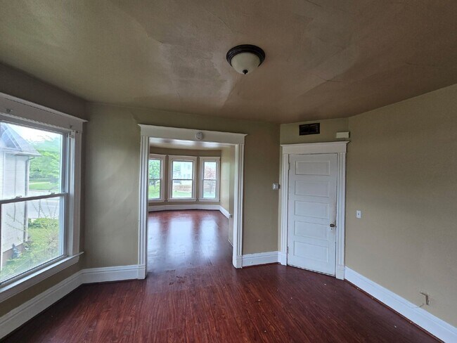 Photo - 1031 Washington Ave