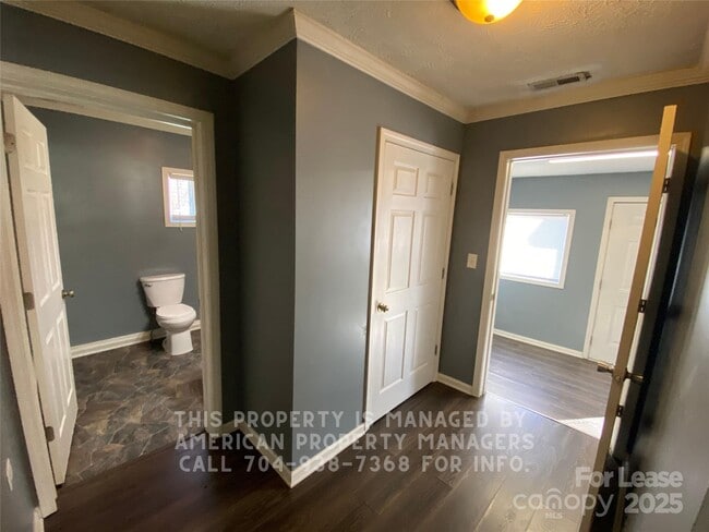 Photo - 303 Southern St