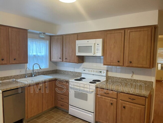 Photo - 1666 SE Clatsop St