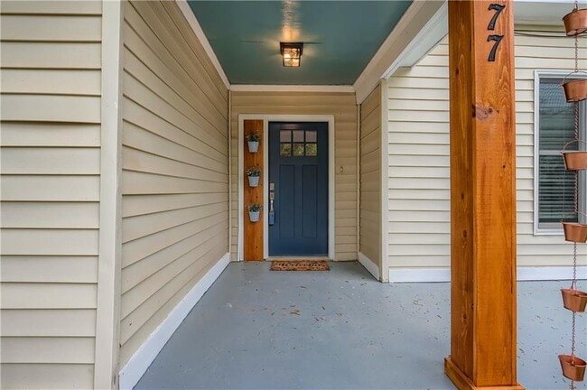 Photo - 77 Whitefoord Ave SE