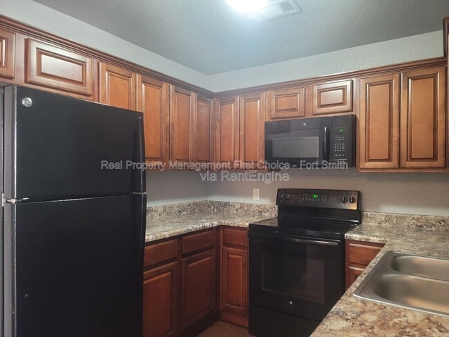 Photo - 2021 Ingalls Ln