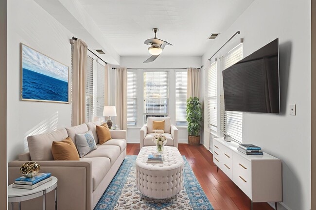 Photo - 7622 N Greenview Ave