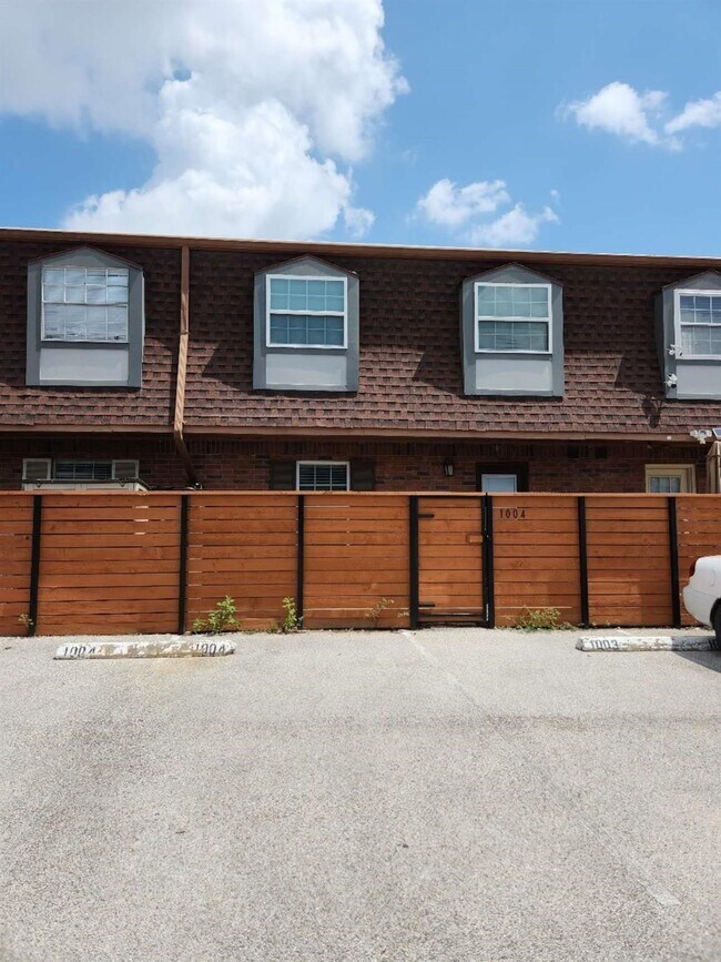 Photo - 9303 Hammerly Blvd