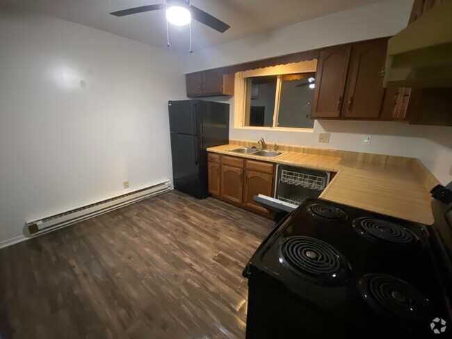 Building Photo - 3229 Sycamore Ter Unit 2 Rental