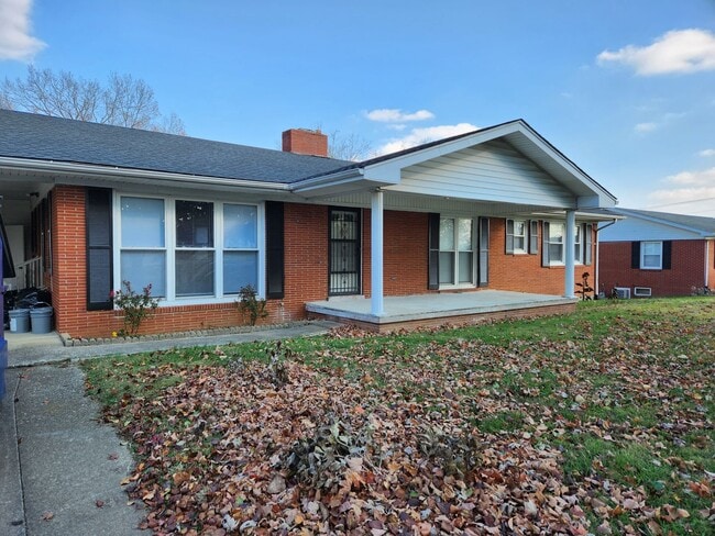 Building Photo - 4BR 2BA home is Glasgow city limits