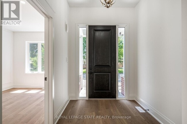 Photo - 115 Chesley St