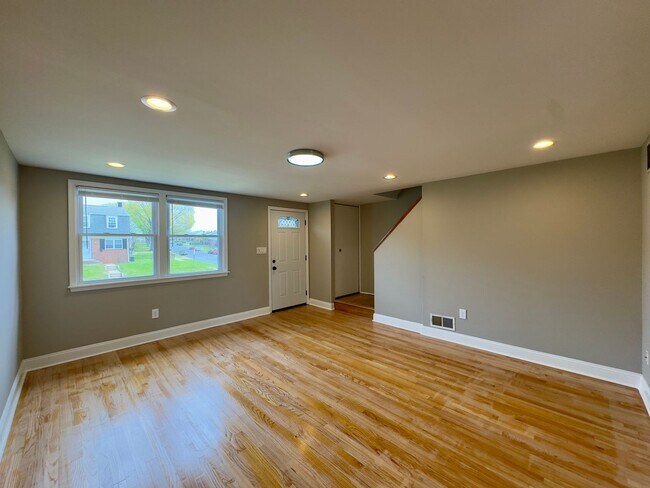 Photo - Charming 3 Bedroom/2 Bathroom Townhome in Dundalk, MD!