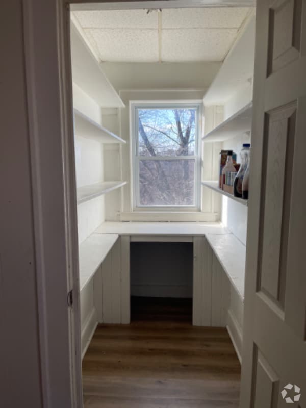 Building Photo - 117 Enfield St Rental