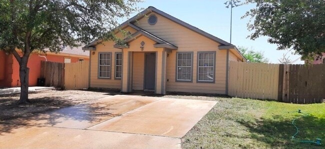 Building Photo - 9512 Allen Dr