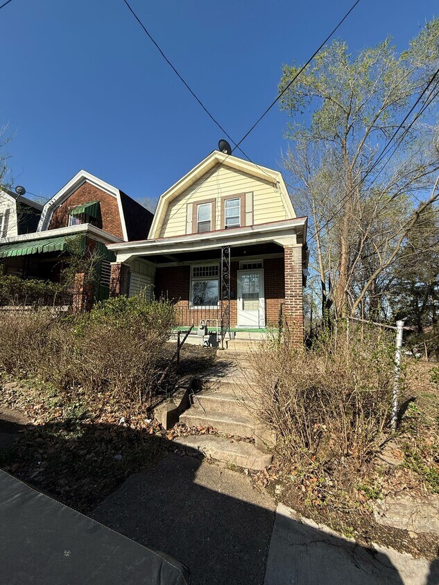 Photo - 810 Gearing Ave (Pittsburgh, PA)