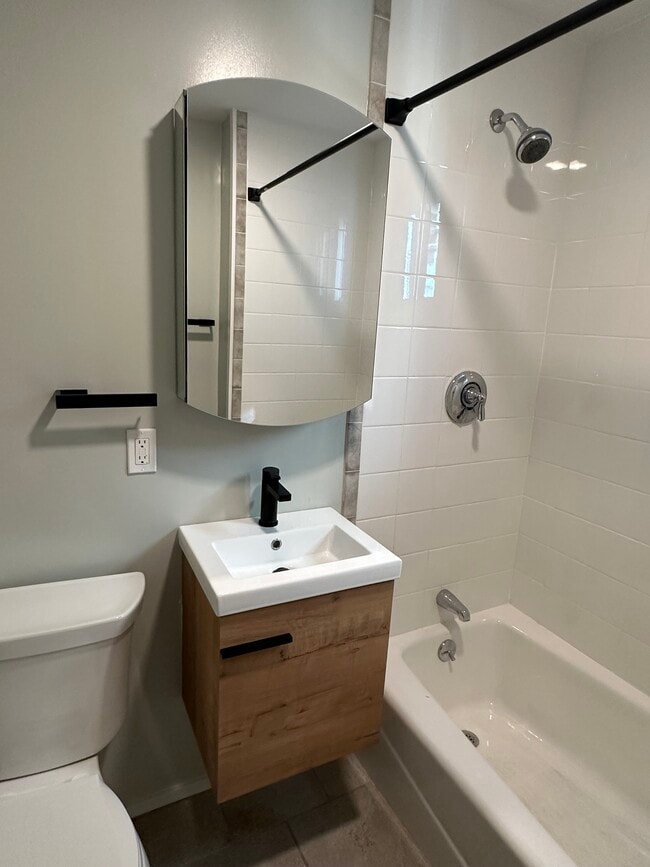 Photo - 59 Hawthorne St Unit 1