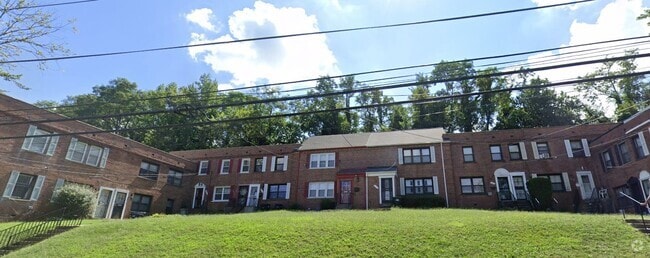 Building Photo - 4945 Sheriff Rd NE Rental