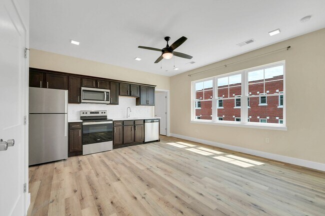 Photo - West Beverly Lofts - 203 Unidad BVW 203