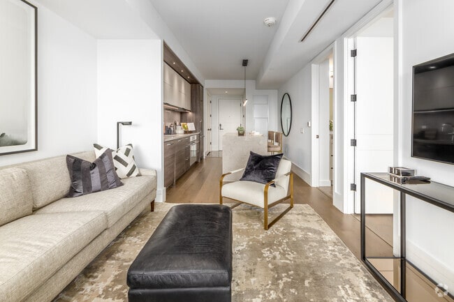 1BR, 1BA - 633SF - Living Room