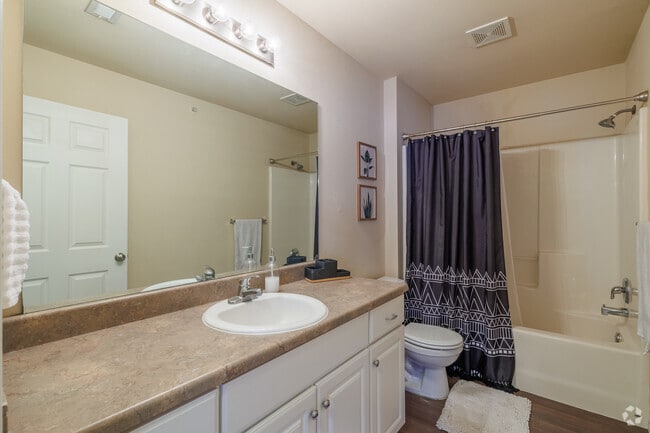 3BR, 2BA - 1310SF - Bathroom 2