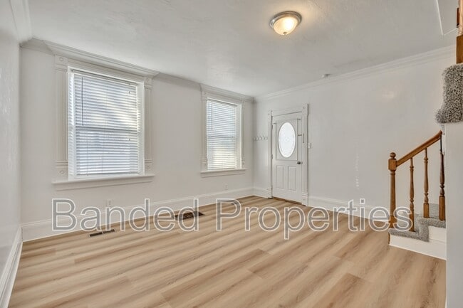 Photo - 741 E Center St