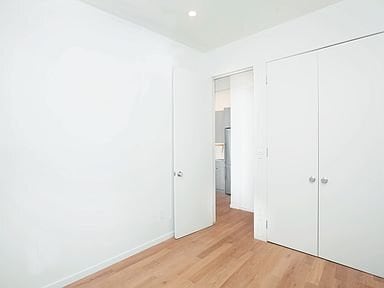 Photo - 410 E 153rd St Unidad 5