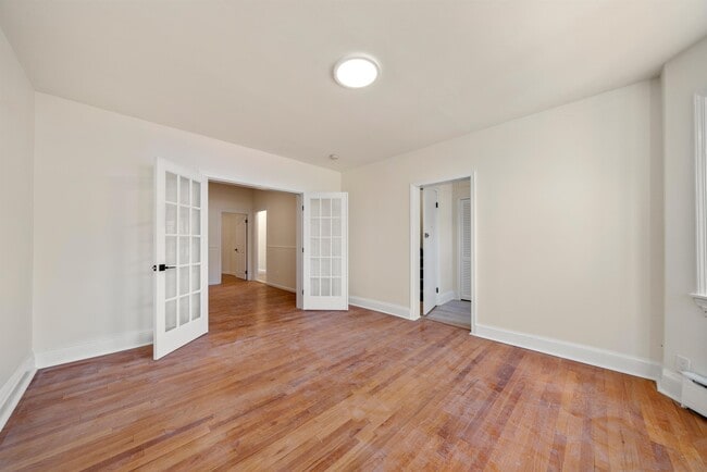 Photo - 8 Cooper Pl Unit 2nd Fl
