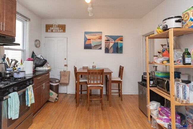 Photo - 2616 N Marshfield Ave Unit 2F