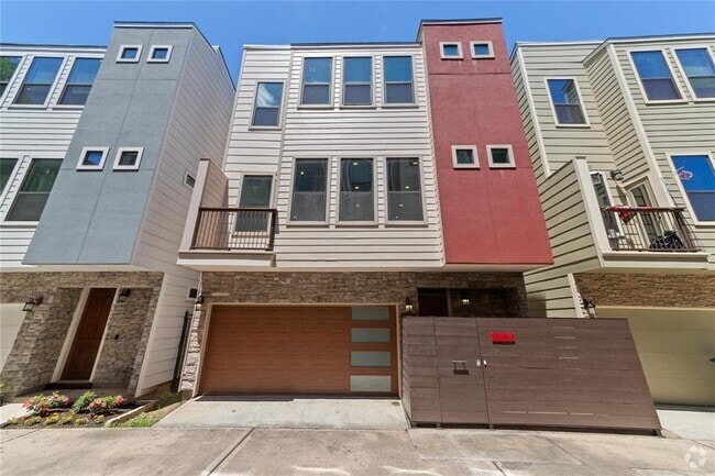 Building Photo - 1415 Holly St Rental