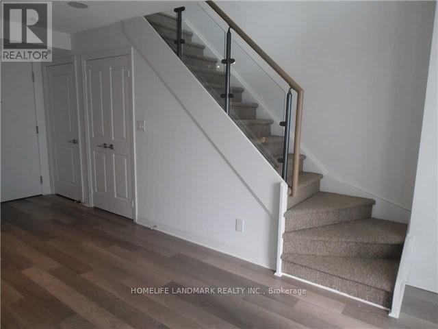 Photo - 2015 Sheppard Ave E Unité 319