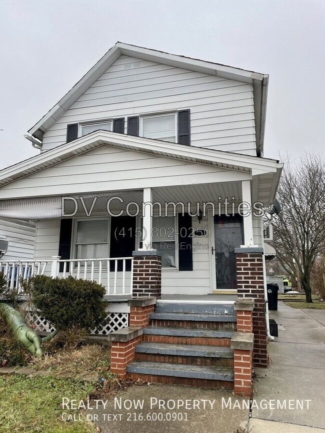 Building Photo - 3263 Fulton Rd Unit 2nd Fl