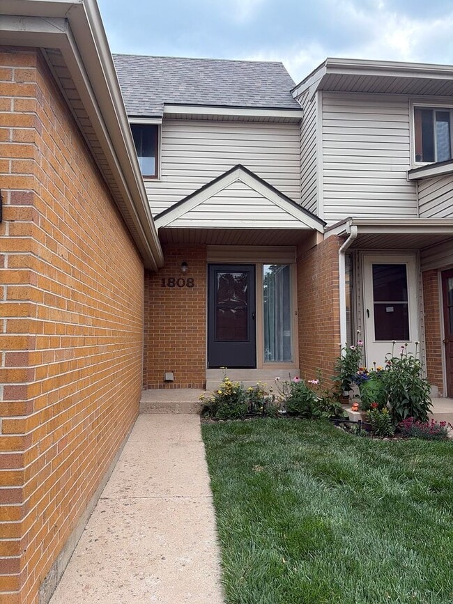 Photo - Updated Townhome Backing to Open Space in Prime Lafayette Location